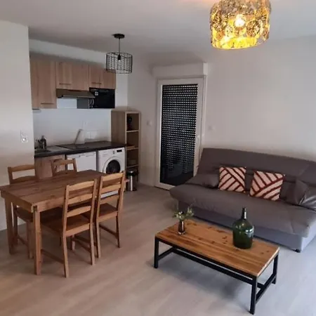 Charming 45m In - Near La Rochelle Apartment *
