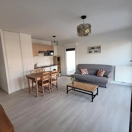 Charming 45m In - Near La Rochelle Apartment *