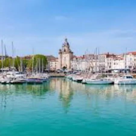 Charming 45m In - Near La Rochelle *